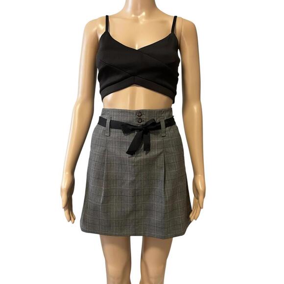 Chic Gray Plaid Skirt with Belt - Picture 1 of 5